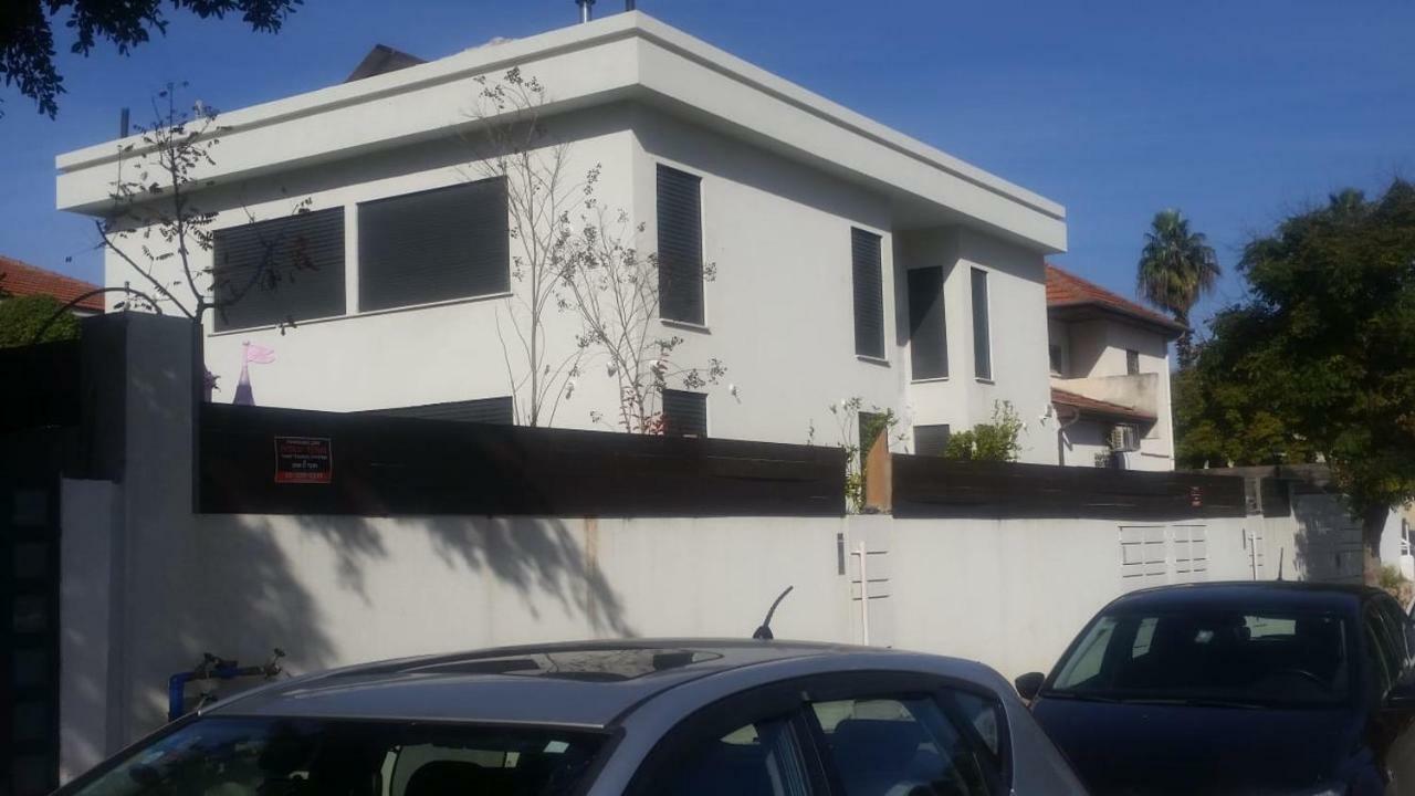 The Pearl Apartment Yehud-Monosson Exterior photo